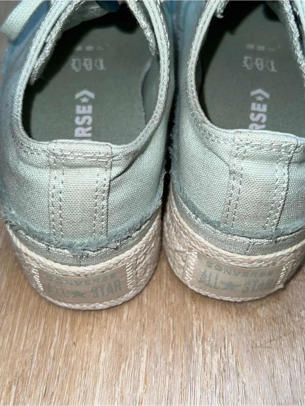Converse mint green